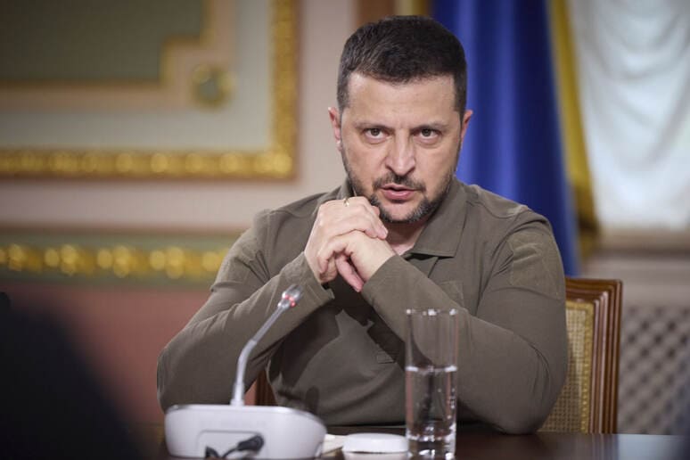 Zelenskiy Ukraina hududi evaziga NATOga a’zolikdan bosh tortdi — Daryo ...