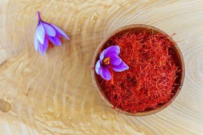 Afghanistan exports saffron and ferula assa-foetida worth $77.5mn in six months 