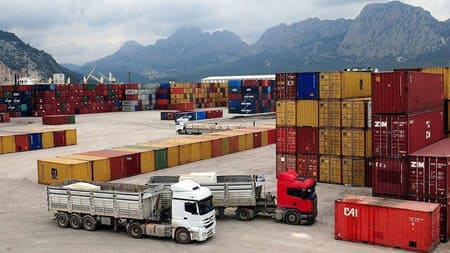 Afghanistan’s exports rise by $61mn in October, reaching $234.9mn 