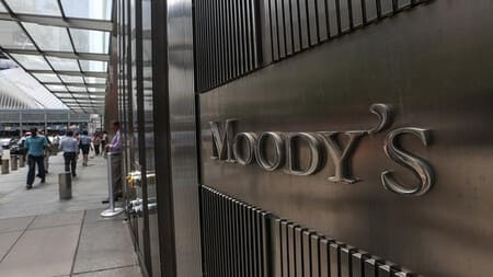 Moody's upgrades Uzbekinvest’s local currency insurance rating to Ba2