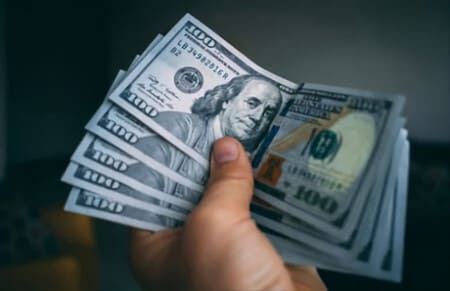 Turkiyada qalbaki dollarlar tarqalmoqda
