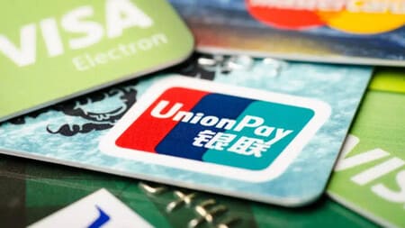 Банки Казахстана и Узбекистана прекратили обслуживание карт UnionPay Газпромбанка