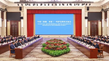 Kazakhstan, Xinjiang, and Hong Kong discuss enhanced cooperation in Urumqi