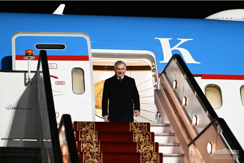 President of Uzbekistan arrives in St. Petersburg for working visit 