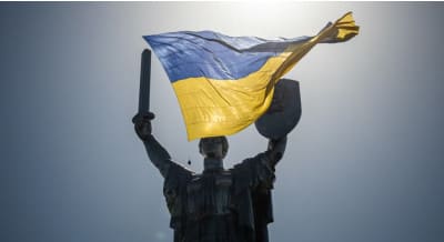 WSJ: Ukraina tinchlik uchun tayyorligini e’lon qilishga hozirlanmoqda 