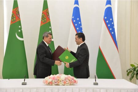 Uzbekistan, Turkmenistan sign two key documents to strengthen bilateral cooperation 