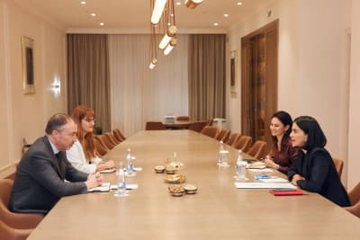 Saida Mirziyoyeva Yevropa ittifoqining O‘zbekistondagi elchisi Toyvo Klaar bilan uchrashdi