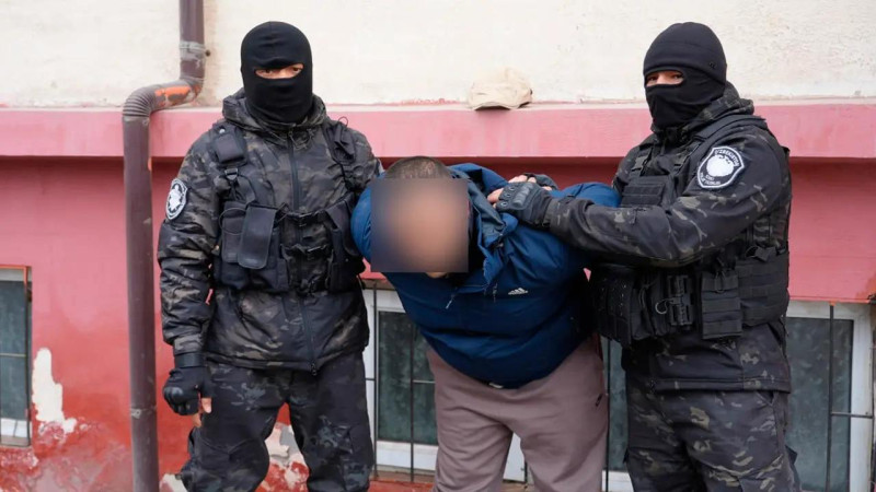 Farg‘onada 2,5 gektar yerni 650 ming dollarga sotmoqchi bo‘lgan shaxs ushlandi 