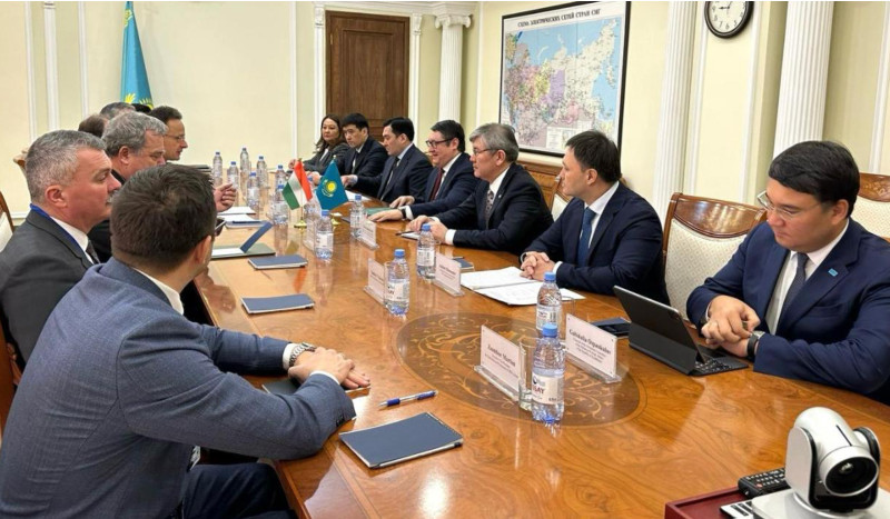 Kazakhstan, Hungary agree on test oil deliveries and expand energy cooperation 