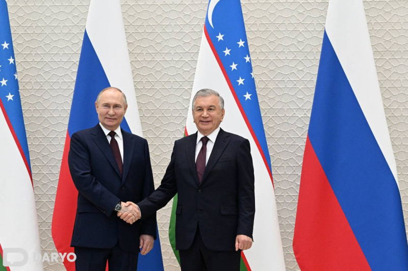 Shavkat Mirziyoyev va Vladimir Putin telefon orqali muloqot qildi