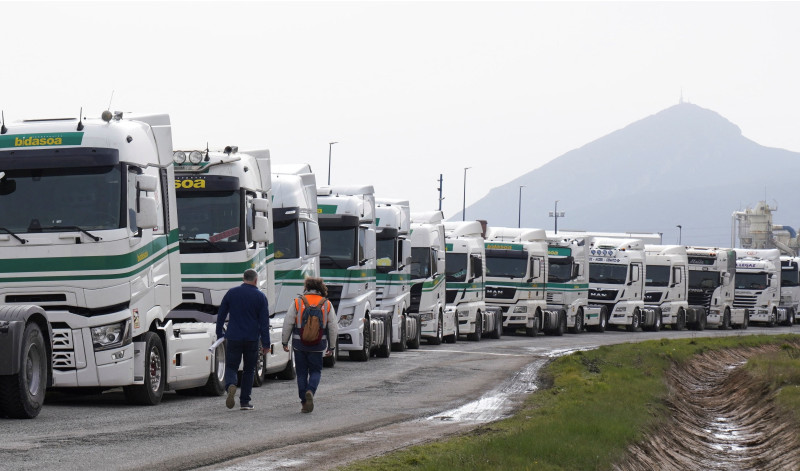 Germany invites 160 truck drivers from Uzbekistan with €3,000 salary offer 