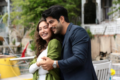 “Sevgi iztirobi” yulduzi Burak O‘zchivit serial Kamolning o‘limi bilan yakunlanishini istamagan