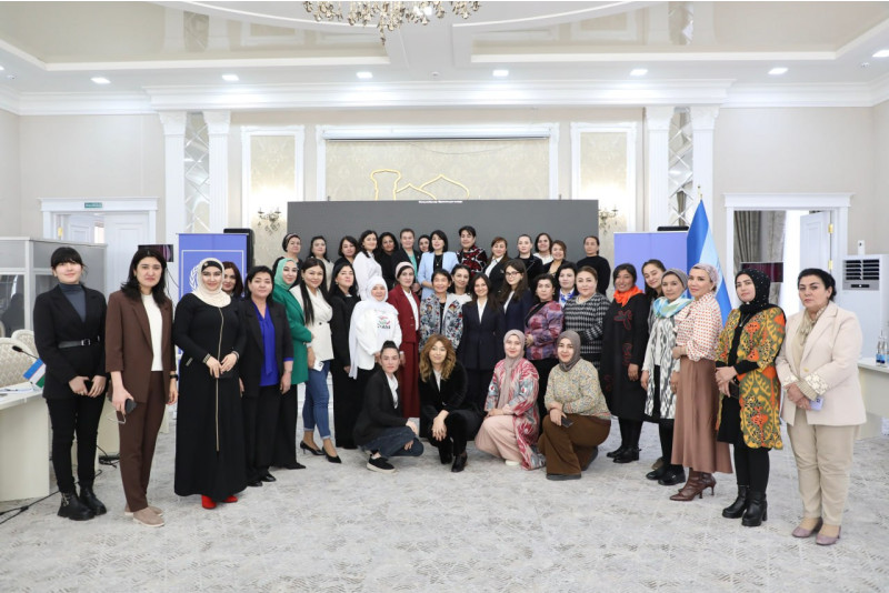 Uzbekistan boosts women’s entrepreneurship at Fergana roundtable 