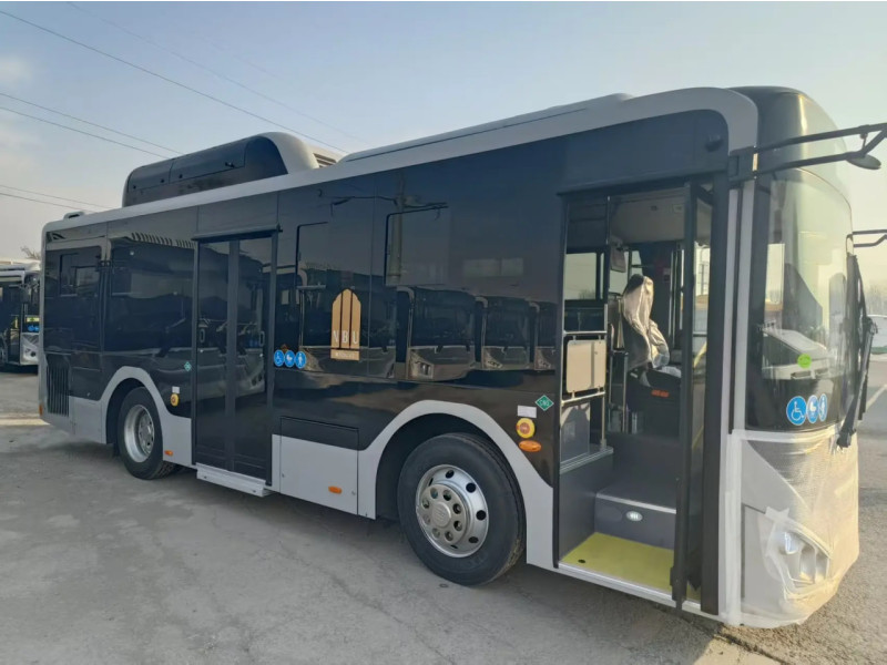 Jizzaxga Xitoydan 30 ta yangi avtobus olib kelindi 