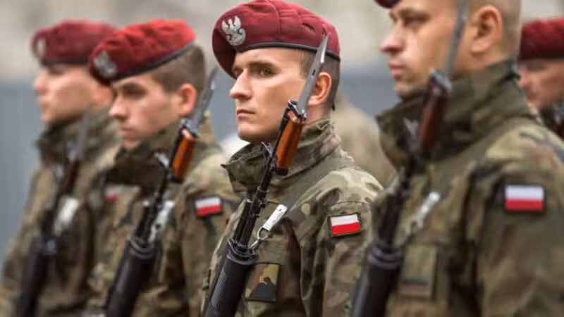 “Polsha Rossiya bilan urush bo‘lgan taqdirda 2 hafta qarshilik ko‘rsata oladi” — polshalik general
