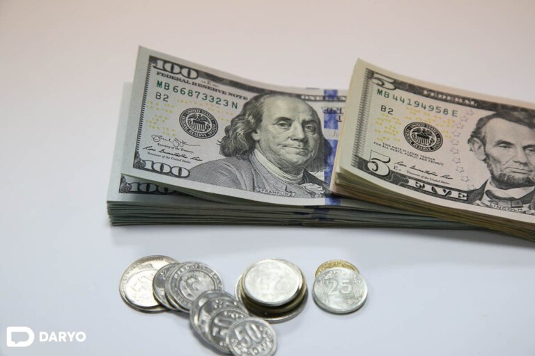O‘zbekistonda dollar kursi ko‘tarildi, yevro keskin oshdi