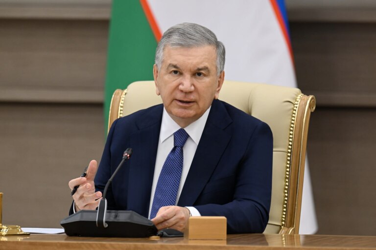 “Ko‘p vazirlar, tarmoq rahbarlari va hokimlar investitsiya o‘zi bo‘laveradi, degan fikr bilan yuribdi” — Shavkat Mirziyoyev