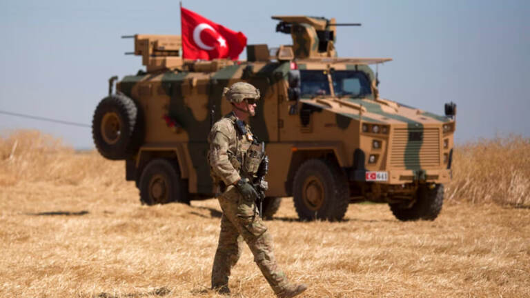 Turkiya va Isroil Suriya hududidagi ehtimoliy to‘qnashuvdan qochish uchun ilk muzokaralarni o‘tkazdi 