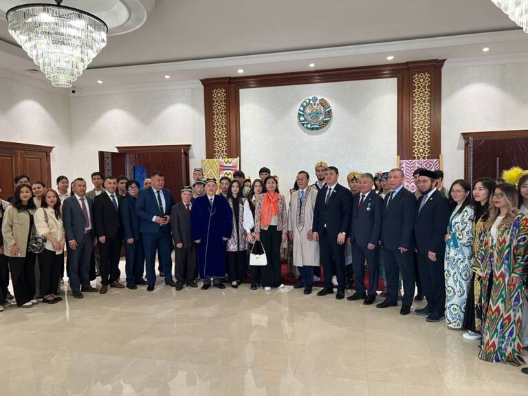 O‘zbekistonning Qozog‘istondagi diplomatik vakolatxonasida “O‘zbek milliy kiyimlari kuni” mavzusida brifing o‘tkazildi