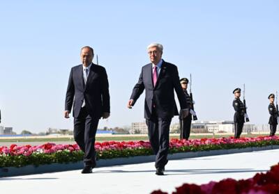 Qozog‘iston prezidenti sammitda qatnashish uchun Samarqandga keldi