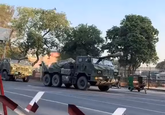 Pokistoning Xitoydan sotib olingan Sh-15 o’ziyuyar gaubitsasi