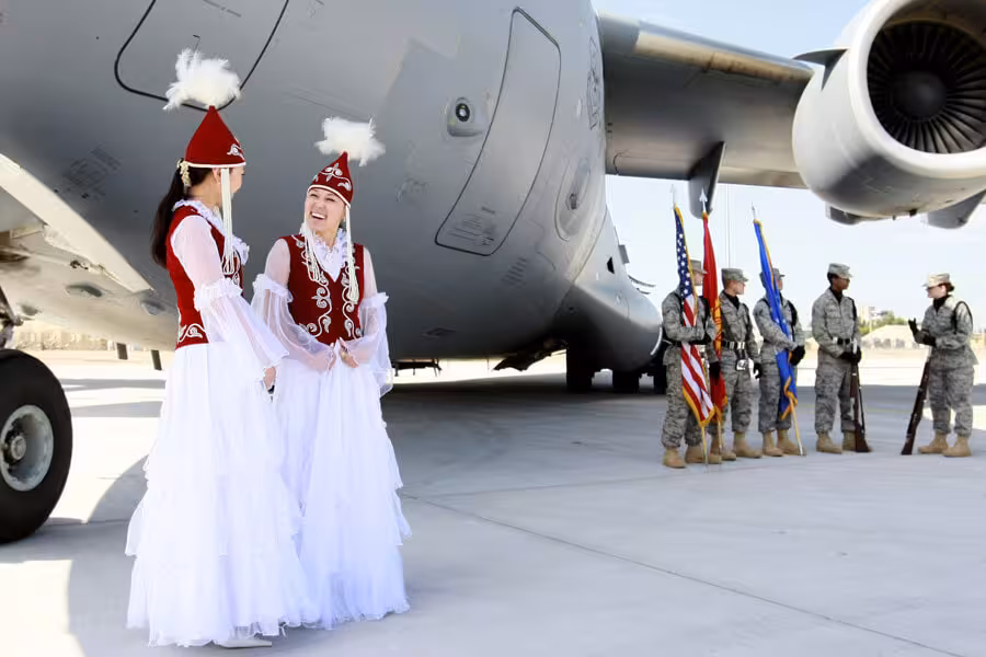 Manas aerodromida harbiy transport samolyotlari uchun navbatdagi