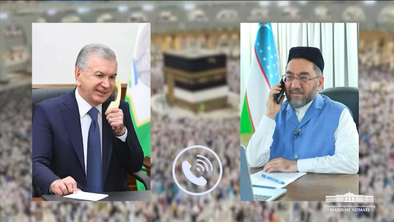 ميرزاييف الأوزبكي يتحدث مع المفتي هوليقنازار في مكة