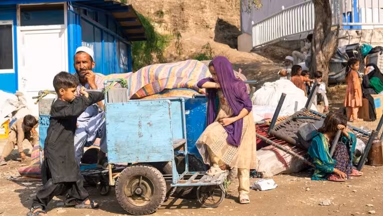 UNHCR warns of worsening crisis as over 250,000 Afghans deported in April, including 96,000 forcibly returned