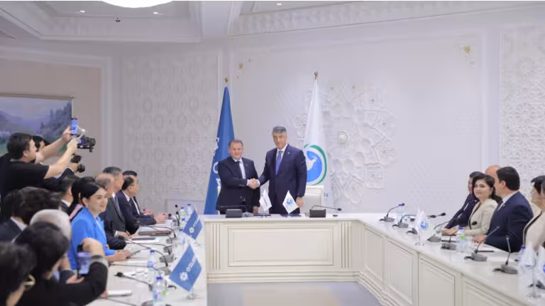 Parlamentda kutilmagan burilish — ikki fraksiya “bir qozon”da qaynaydimi?