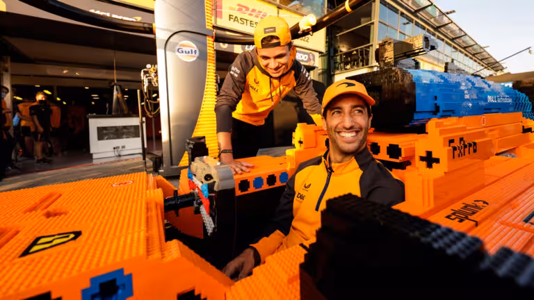 Lego “Formula-1” poygasi uchun to‘liq hajmli sport avtomobillarini ishlab chiqdi