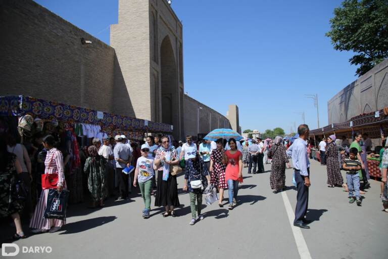 Uzbekistan hits historic milestone with over 1mn foreign tourists in April 2025 