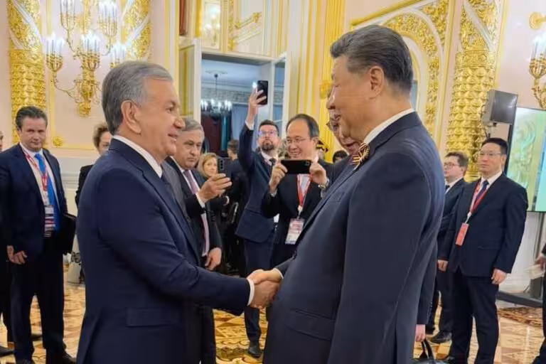 Шавкат Мирзиёев провел неформальные встречи с главами ряда государств (фото)