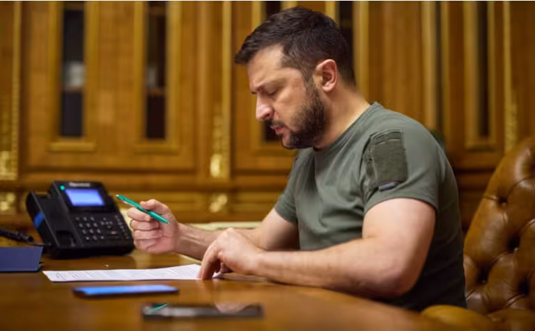 Zelenskiy O‘zbekistondagi uchta kompaniyaga sanksiya qo‘lladi