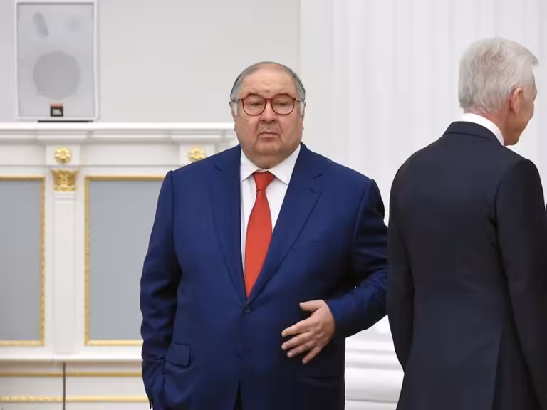 Суд запретил люксембургскому медиахолдингу называть Алишера Усманова владельцем яхты Dilbar