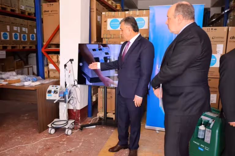 Tajikistan receives life-saving respiratory equipment from UNICEF  