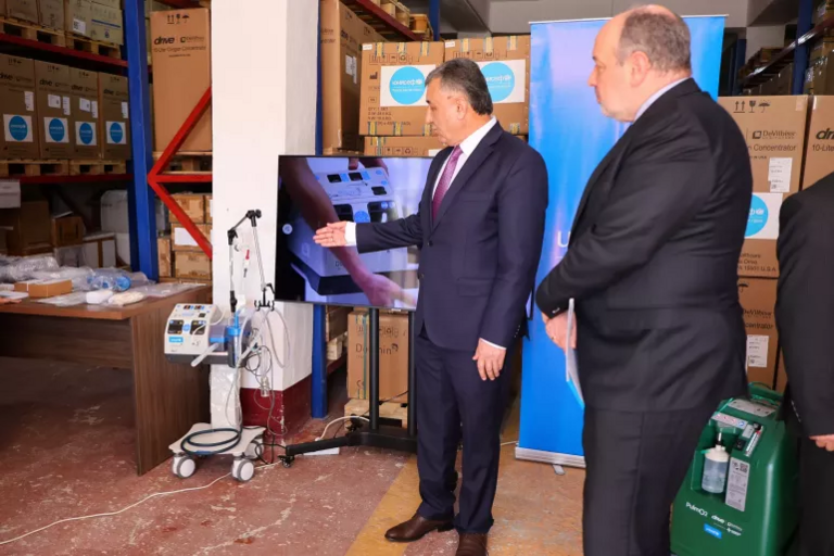 Tajikistan receives life-saving respiratory equipment from UNICEF  