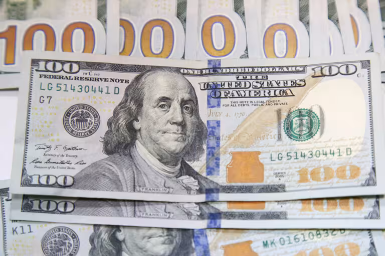 O‘zbekistonda dollar kursi yana tushdi