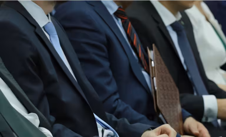 Jizzaxda korrupsiyaga qarshi kurashishda mas’uliyatsizlik qilgan rahbarlar ishdan olindi