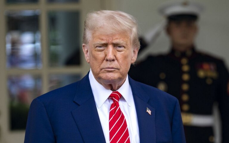 Трамп может в конце июня ввести пошлины в отношении Apple, Samsung и других производителей смартфонов