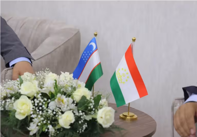 Uzbekistan, Tajikistan expand agricultural partnership with focus on innovation and joint research 