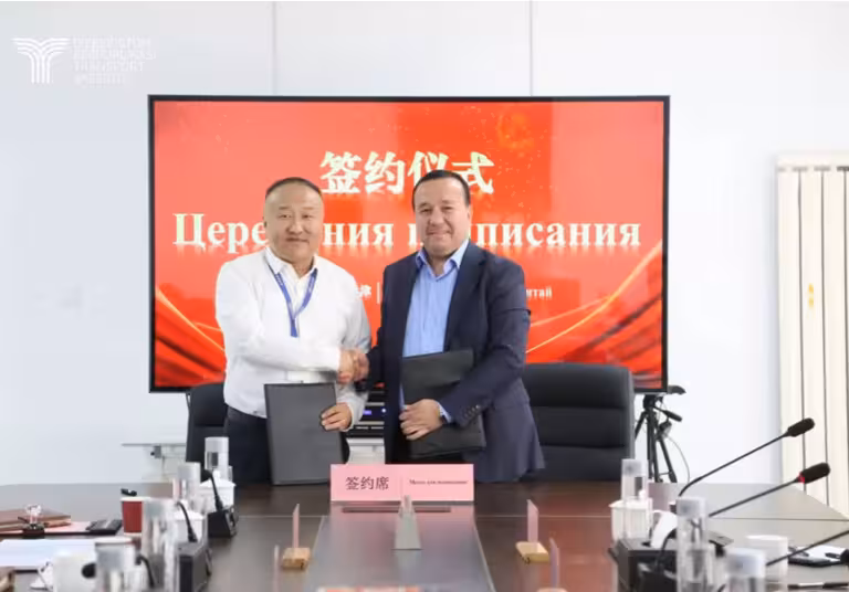 Uzbekistan, China sign cooperation agreements to unite road standards and boost digital innovation 