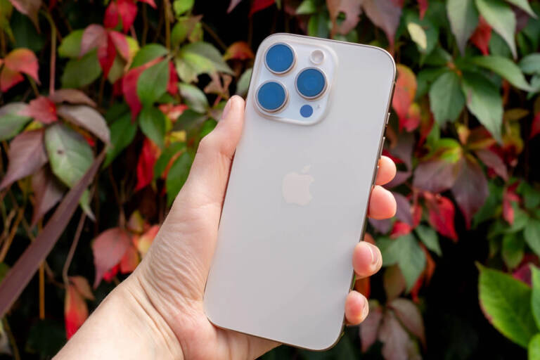 iPhone 16 модели 2025 йилда дунёдаги энг кўп сотилган смартфон бўлди