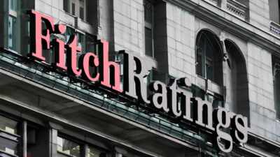 O‘zbekiston banklari uzoq yillik tizimli muammolar bilan birga yangi qiyinchiliklarga duch kelgan — Fitch 