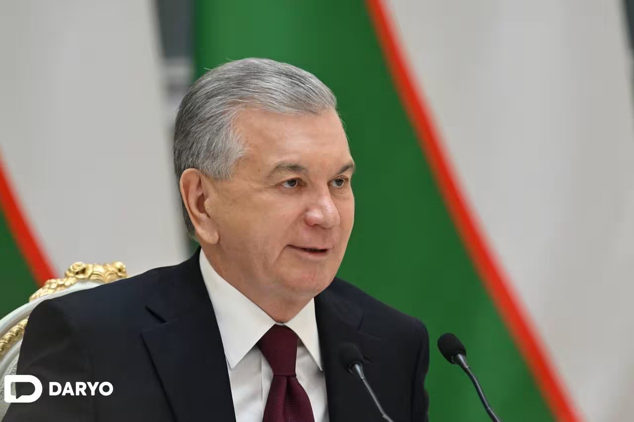 Uzbekistan’s President Mirziyoyev Congratulates National Football Team