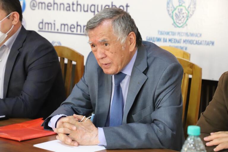 “Afrikaning ayrim mamlakatlaridan ham ortdamiz” — senator odil sudlov masalasida