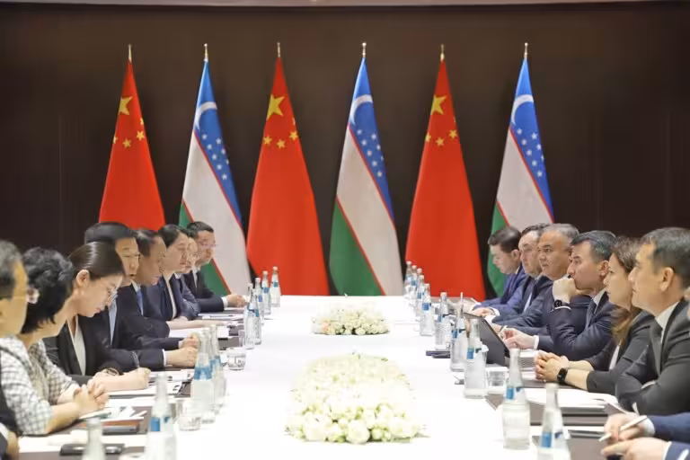 Uzbekistan, China sign new deals and boost regional ties at Samarkand Interregional Forum 
