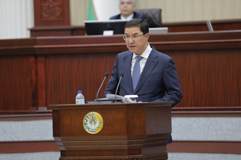 “Buning uyatli joyi yo‘q”. Jamshid Qo‘chqorov davlat nega qarz olayotganiga izoh berdi