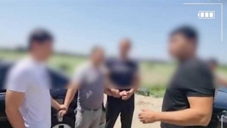 Andijonda ayolni sharmanda qilmaslik uchun 7 ming dollar talab qilgan erkak ushlandi (video)
