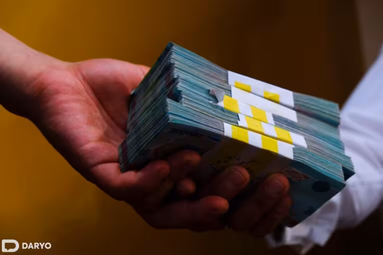 ДХХ Қорақалпоғистонда боғча мудиралиги учун 15 млн сўм, боғ инспекторлигига эса 3 минг доллар талаб қилган раҳбарларни қўлга олди