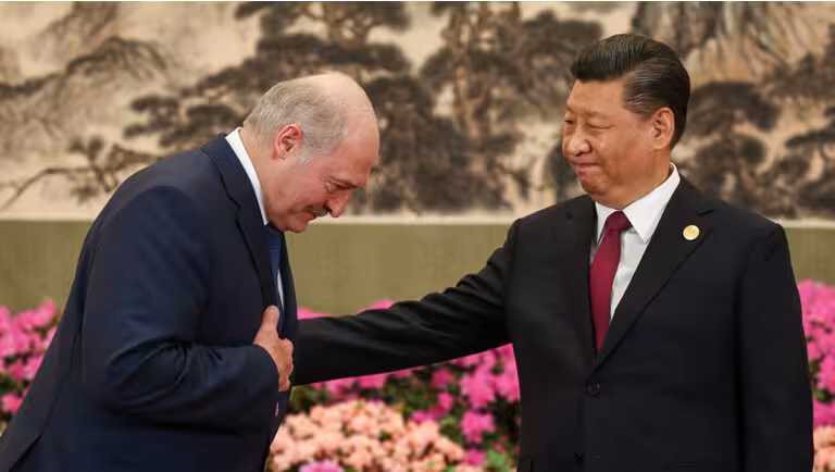 Lukashenko Si Szinpinga haykal o‘rnatishni taklif qildi